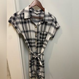 AMERICAN EAGLE plaid dress